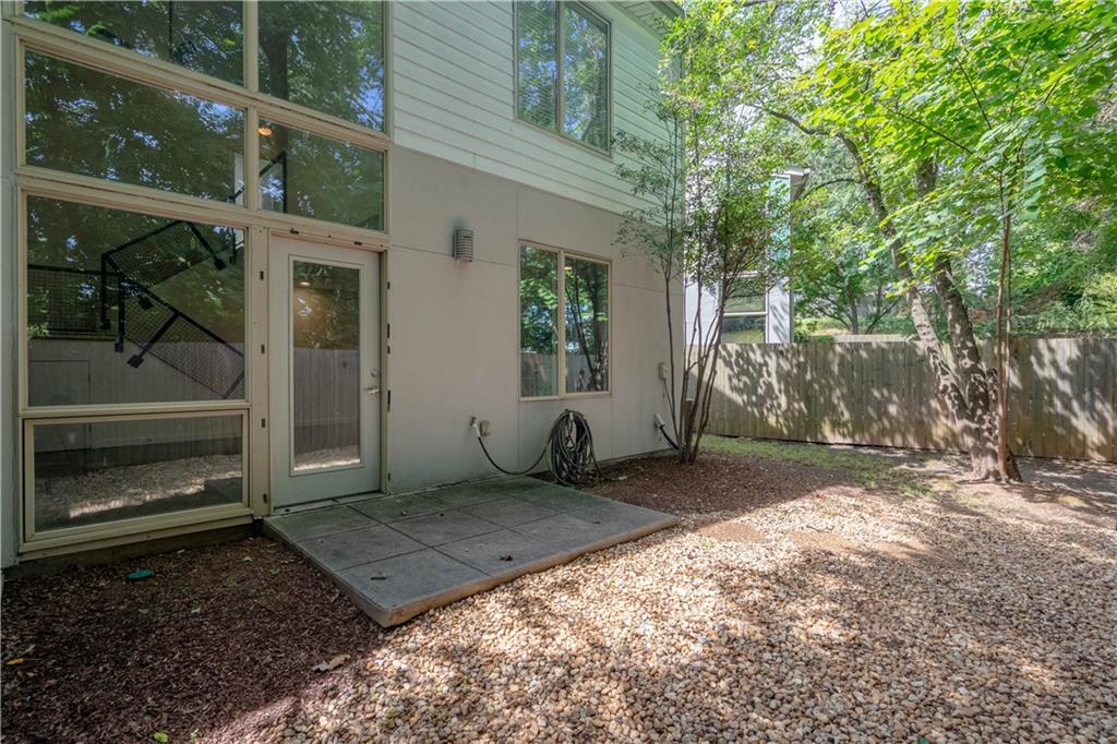 1338 Rietveld Row Northwest Atlanta, GA 30318 - Photo 22 of 37