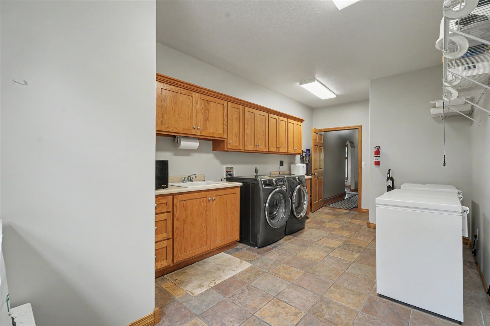 724 East Hilvety Road Moweaqua, IL 62550 - Photo 29 of 50