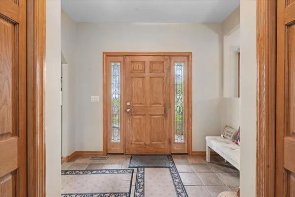 $523,000 | 724 East Hilvety Road, Moweaqua, IL 62550