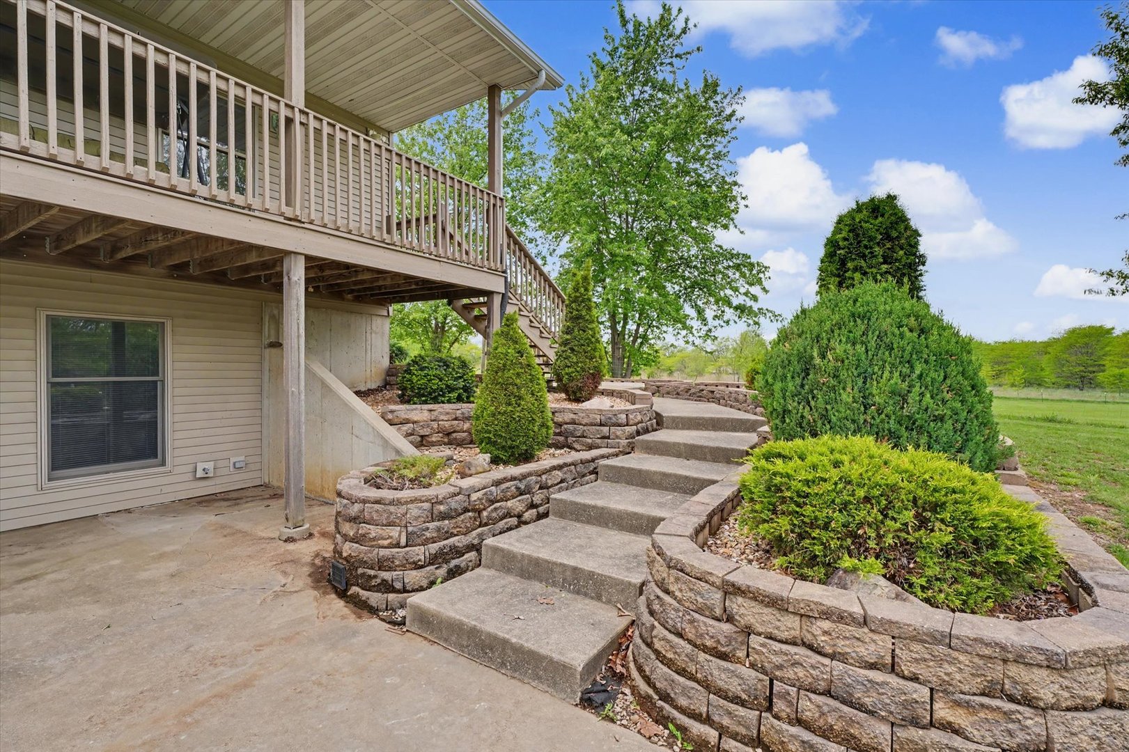 724 East Hilvety Road Moweaqua, IL 62550 - Photo 43 of 50