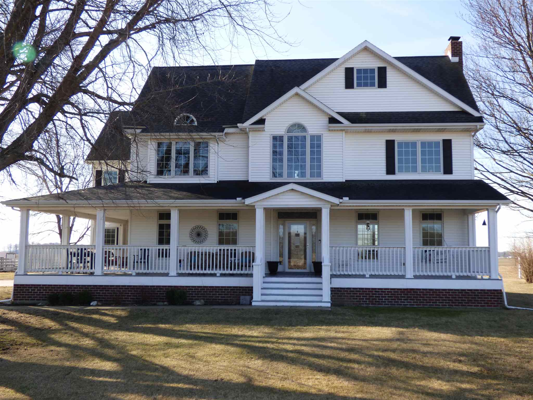 12696 Patterson Road Wakarusa, IN 46573 - Photo 3 of 36