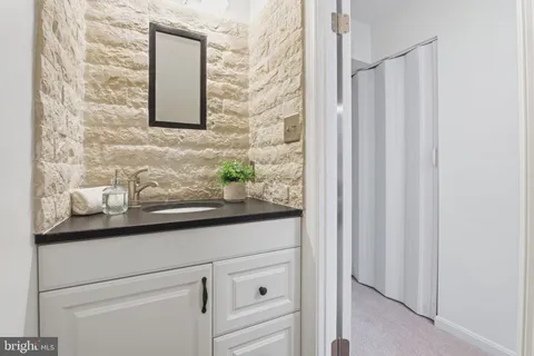 $440,000 | 19517 White Saddle Drive, Germantown, MD 20874