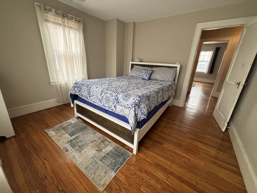 127 Melha Avenue Springfield, MA 01104 - Photo 28 of 41