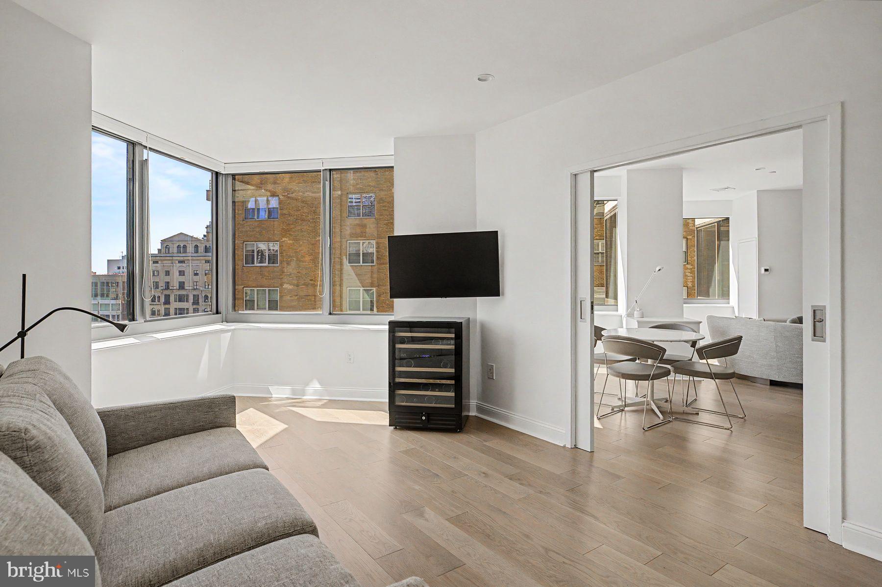 202-210 West Rittenhouse Square, Unit 1808 Philadelphia, PA 19103 - Photo 17 of 44