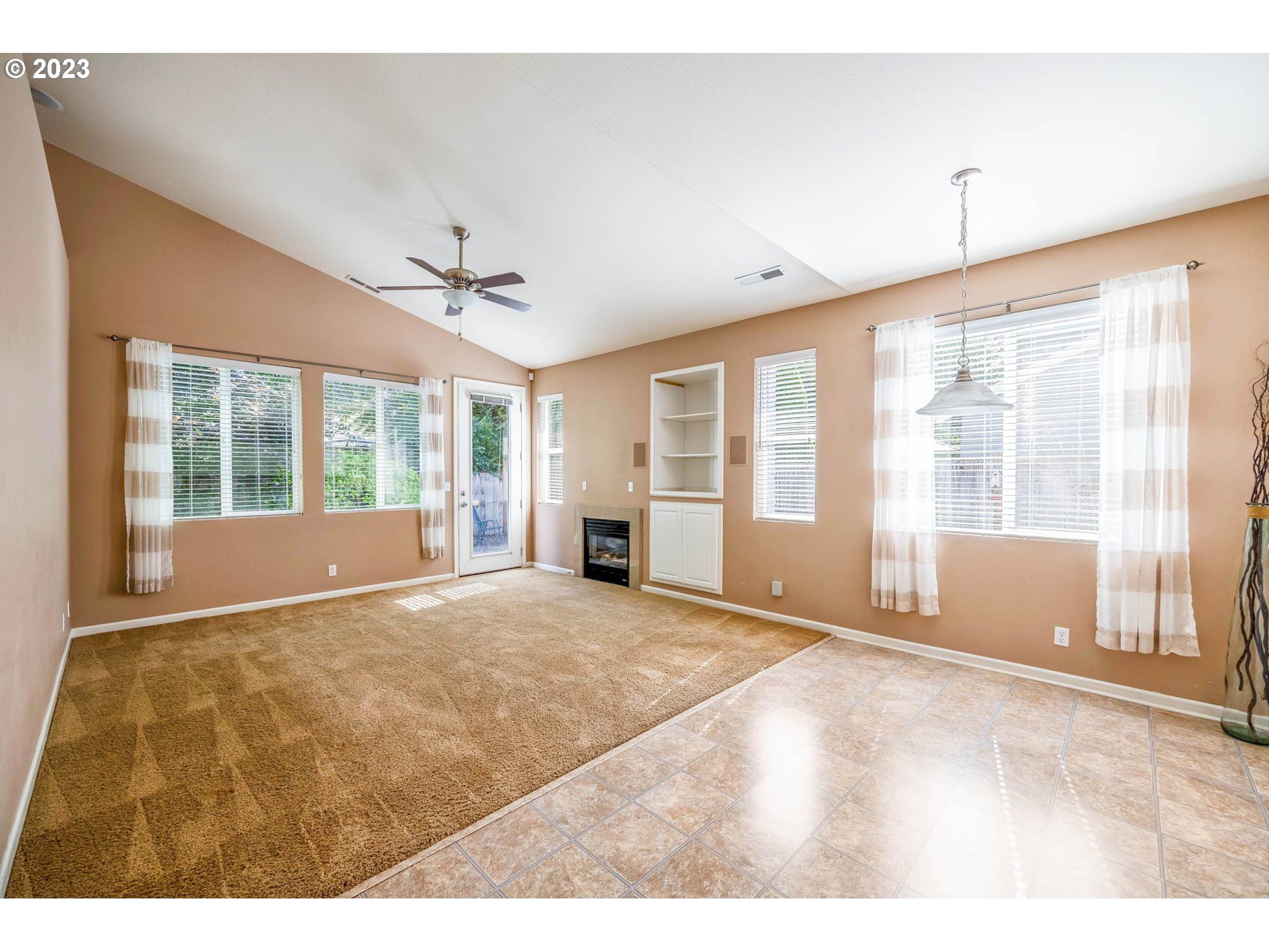 5408 Jeffrey Way Eugene, OR 97402 - Photo 12 of 37 a view of an empty room with a window