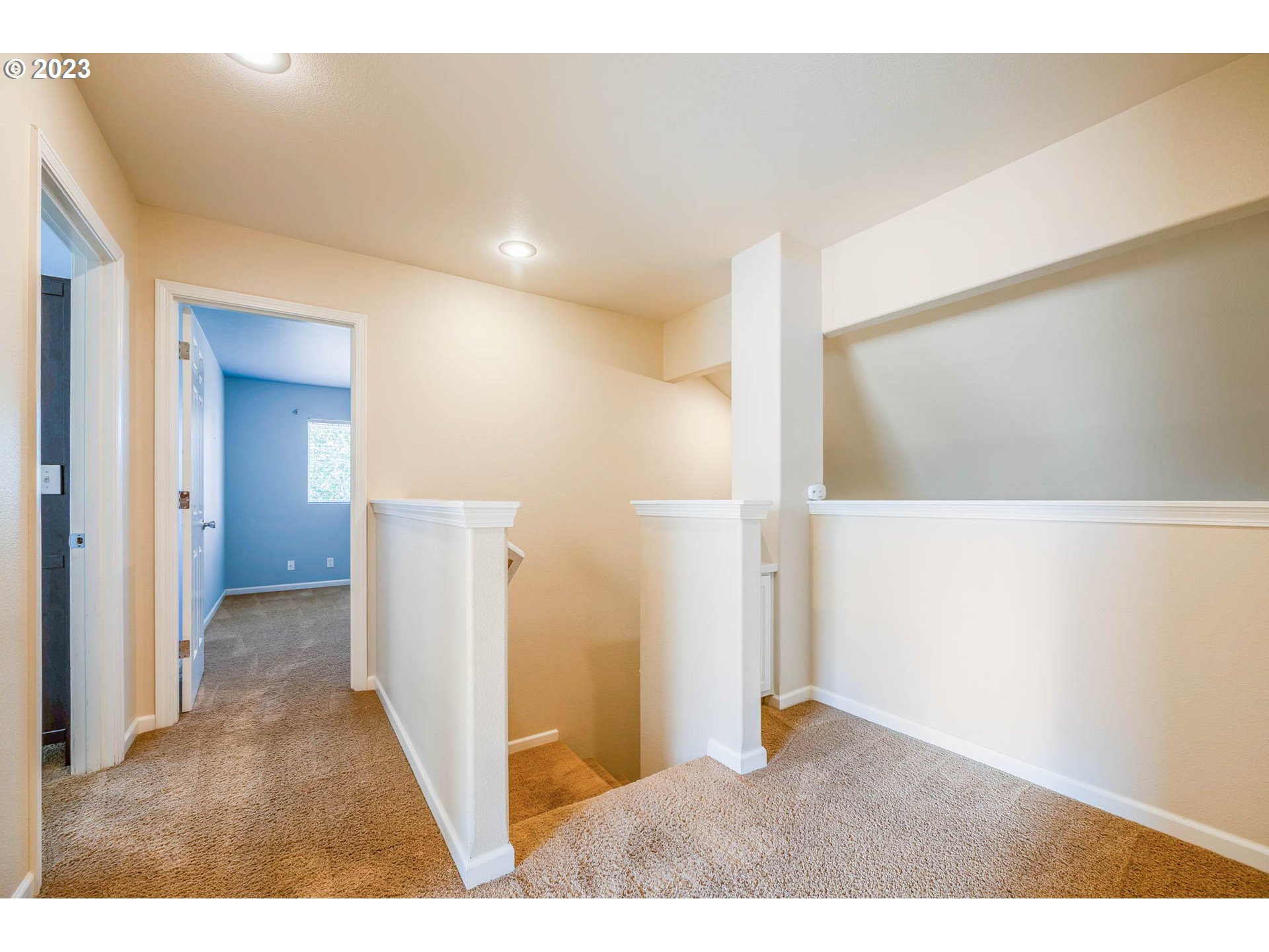 5408 Jeffrey Way Eugene, OR 97402 - Photo 22 of 37 a view interior of the house