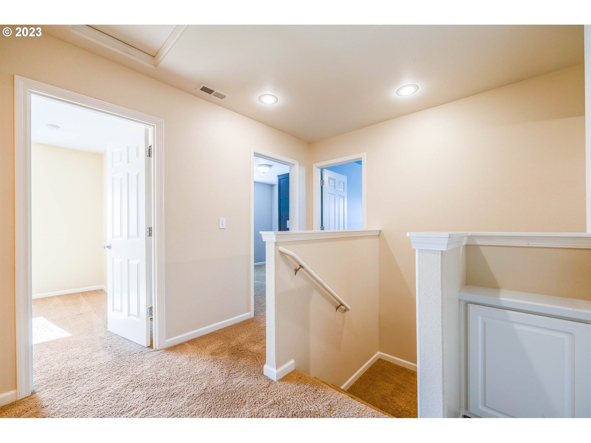 5408 Jeffrey Way Eugene, OR 97402 - Photo 23 of 37 a view interior of a house and hallway
