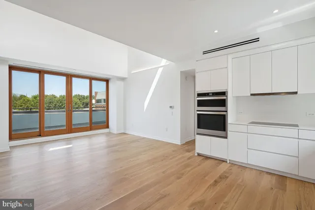 $5,450 | 3223 Prospect Street Northwest, Unit 404, Washington, DC 20007