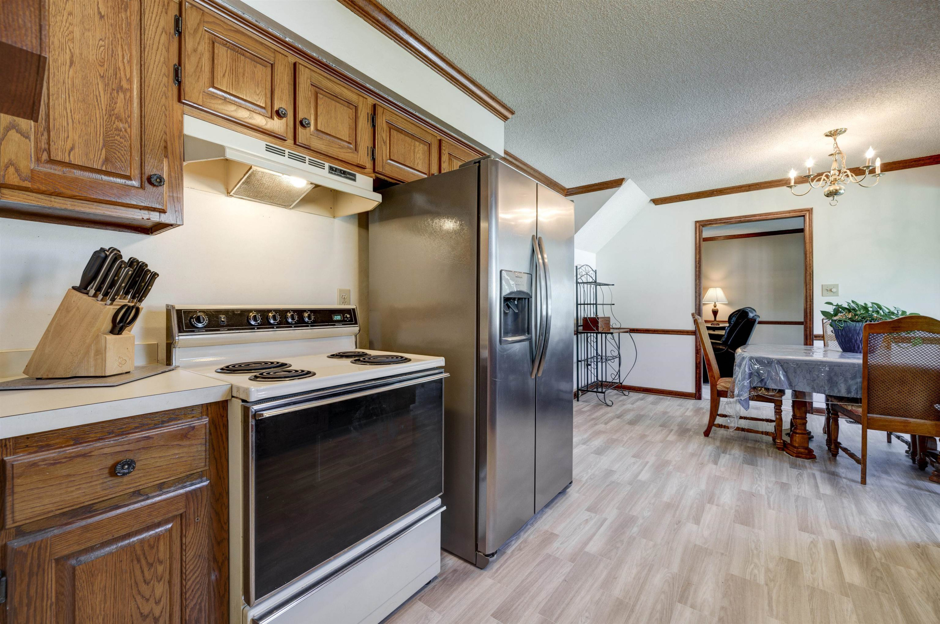 429 South Meadow Road Raleigh, NC 27603 - Photo 11 of 44 Kitchen