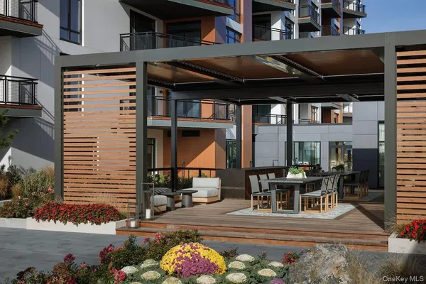 $900,000 | 140 Boardwalk, Unit L6 B, Long Beach, NY 11561