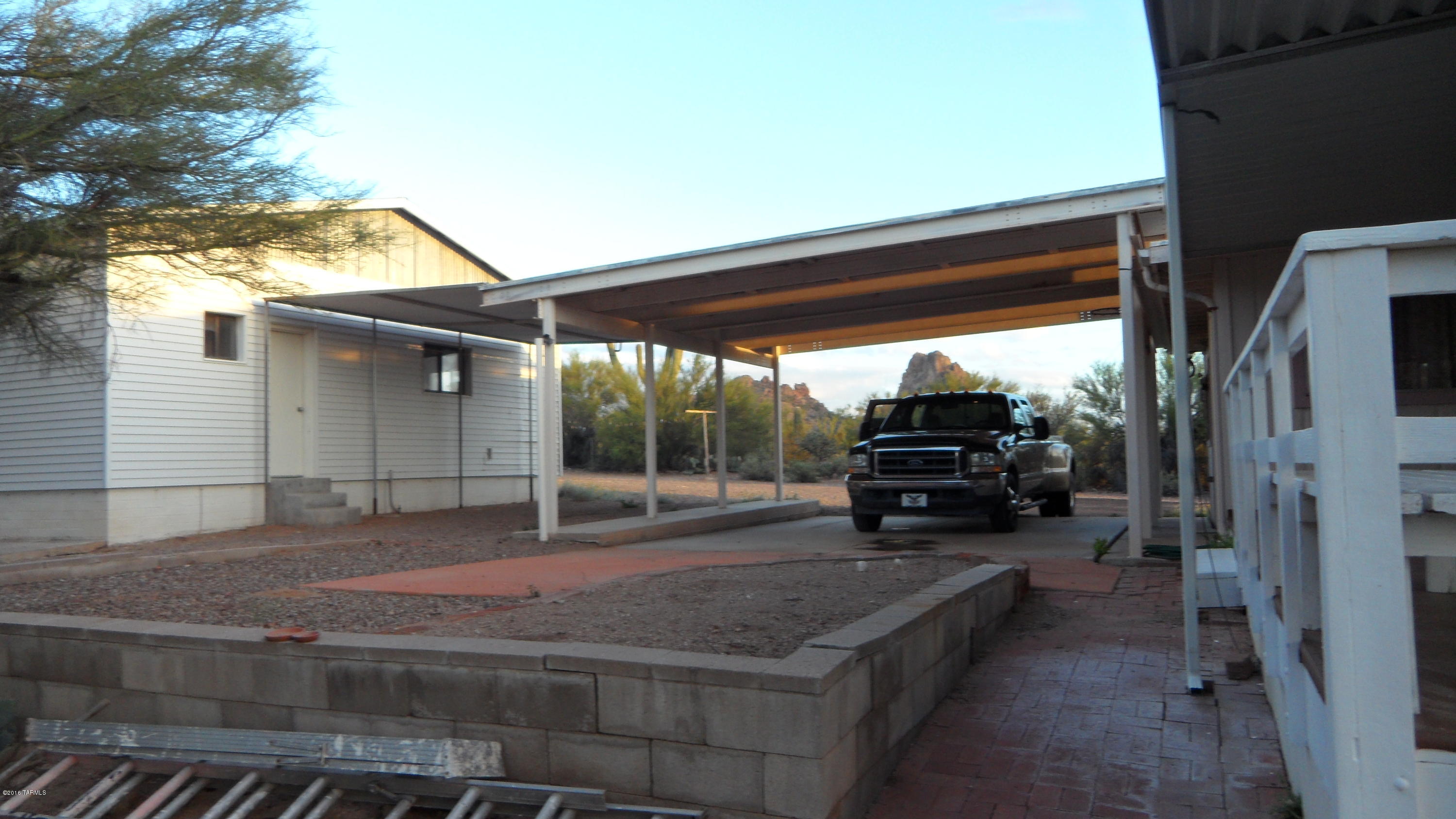 5325 South Caballo Road Tucson, AZ 85746 - Photo 17 of 25 Gallery Image 17