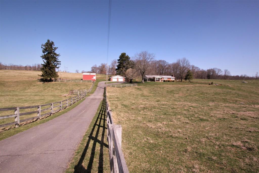 268 Kincheloe Road Fall Branch, TN 37656 - Photo 25 of 28 24