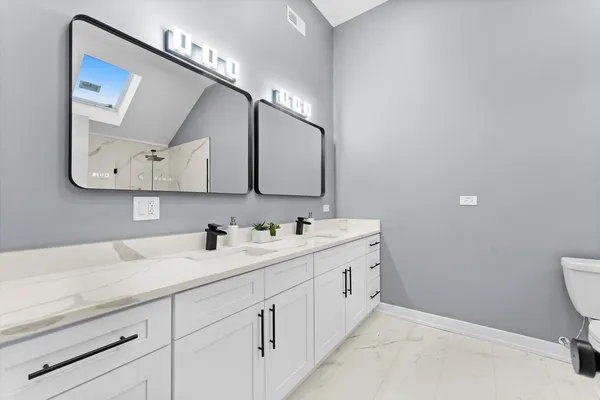 $649,900 | 1531 Wenonah Avenue, Berwyn, IL 60402