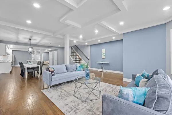 $649,900 | 1531 Wenonah Avenue, Berwyn, IL 60402