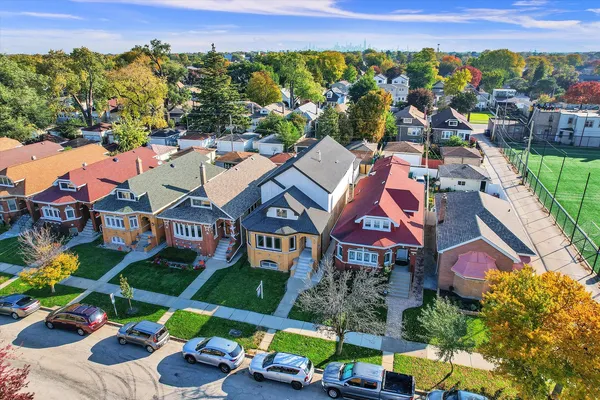 $649,900 | 1531 Wenonah Avenue, Berwyn, IL 60402