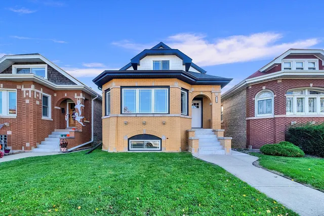 $649,900 | 1531 Wenonah Avenue, Berwyn, IL 60402