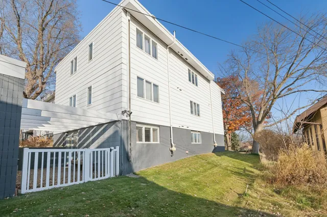 $125,000 | 1261 Cleveland Avenue North, Unit 2A, St. Paul, MN 55108