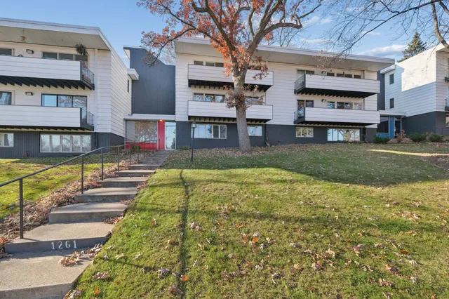 $125,000 | 1261 Cleveland Avenue North, Unit 2A, St. Paul, MN 55108