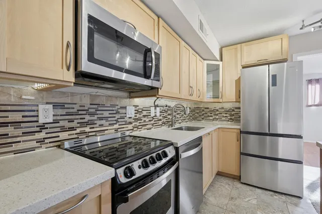 $125,000 | 1261 Cleveland Avenue North, Unit 2A, St. Paul, MN 55108