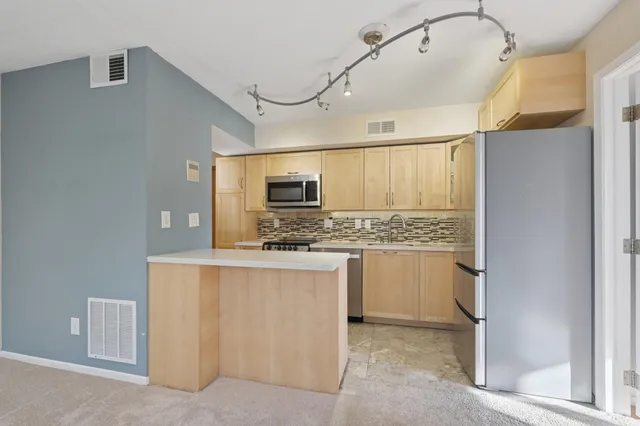 $125,000 | 1261 Cleveland Avenue North, Unit 2A, St. Paul, MN 55108