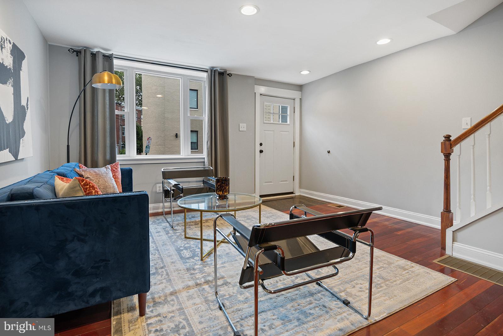 2528 Carpenter Street Philadelphia, PA 19146 - Photo 2 of 35