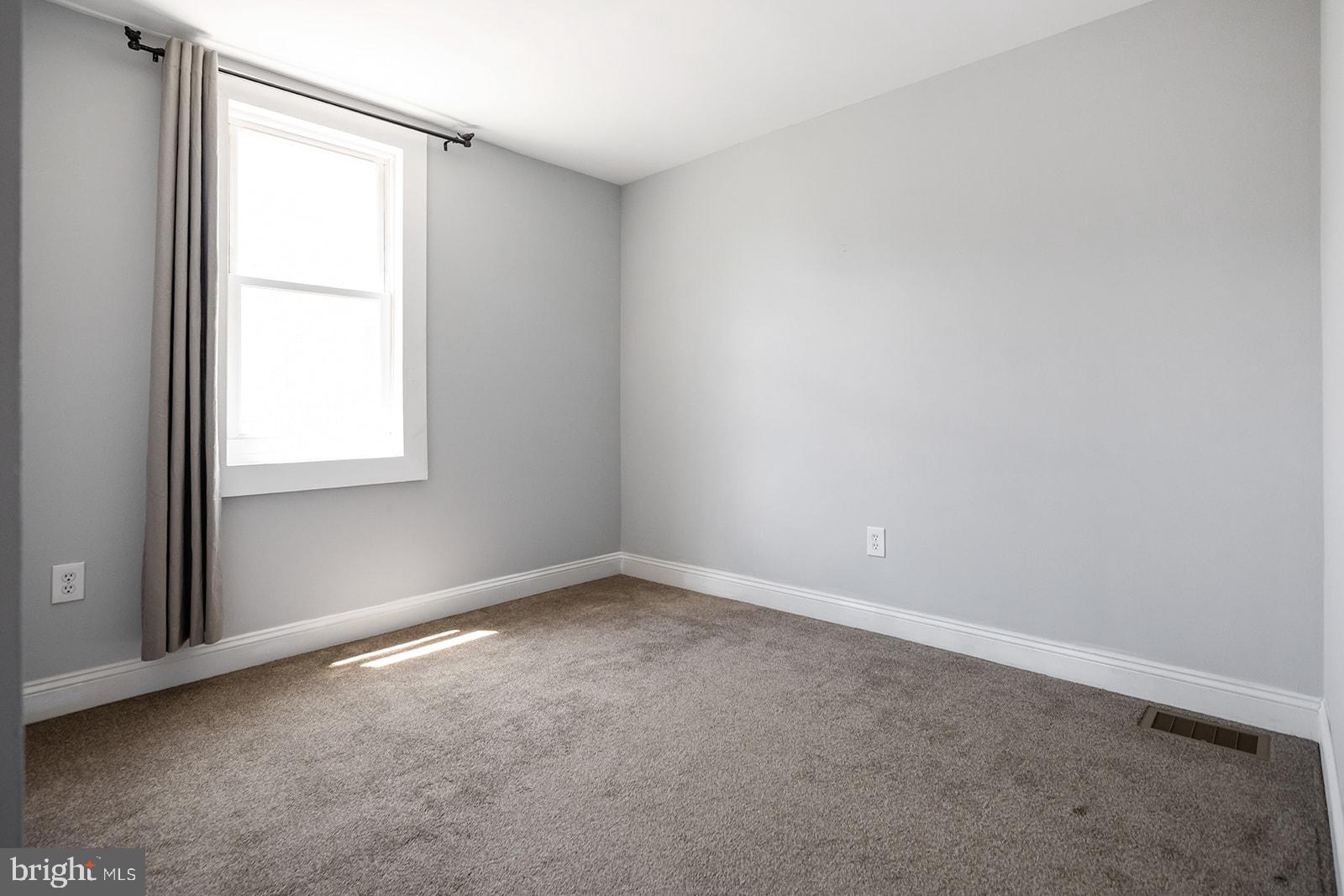 2528 Carpenter Street Philadelphia, PA 19146 - Photo 18 of 35