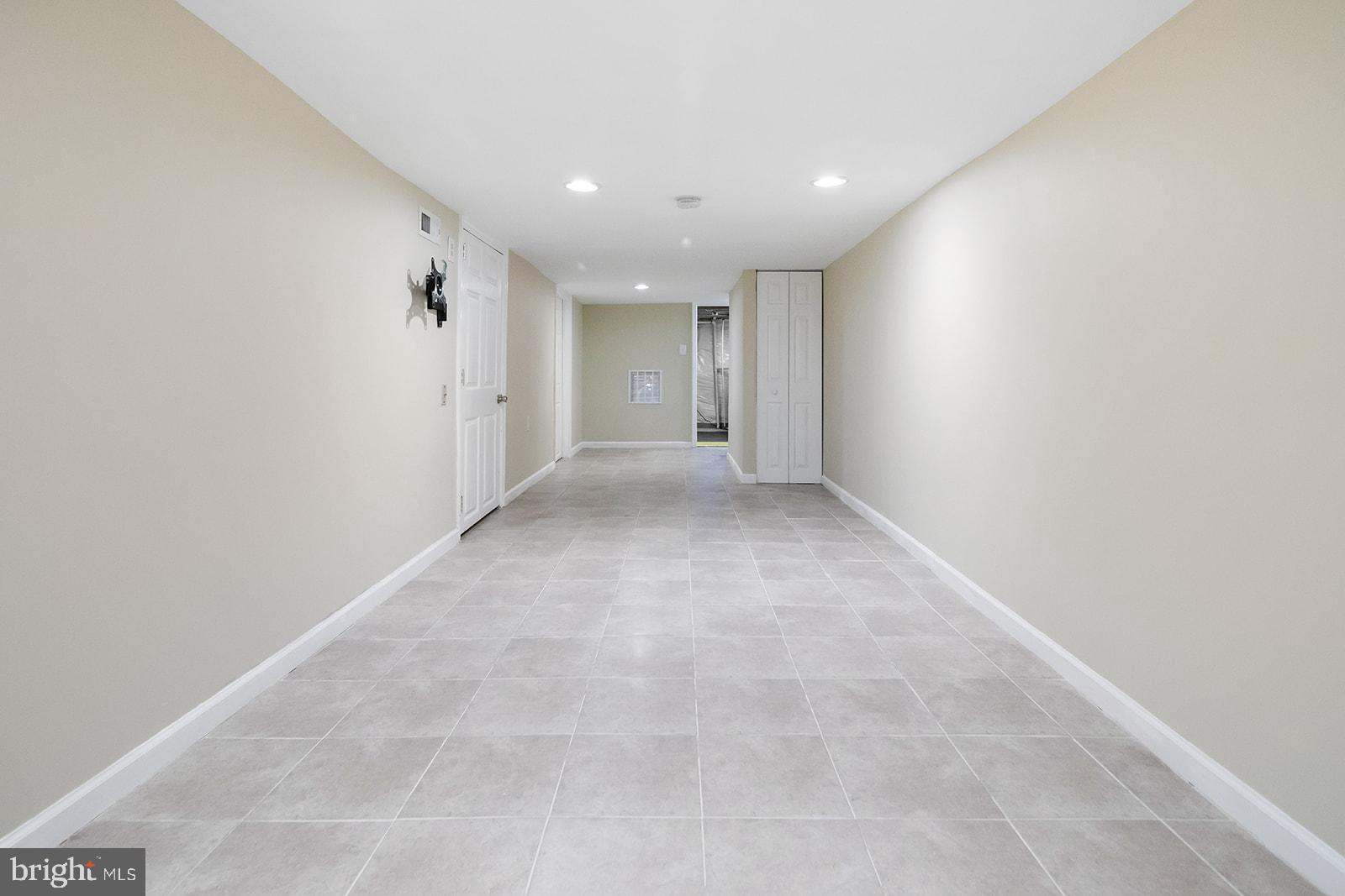 2528 Carpenter Street Philadelphia, PA 19146 - Photo 27 of 35