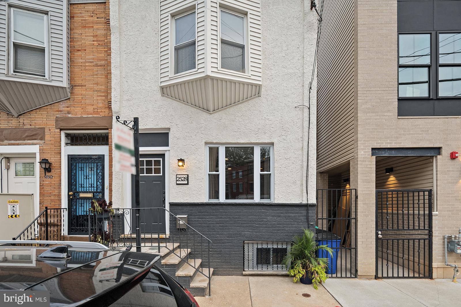 2528 Carpenter Street Philadelphia, PA 19146 - Photo 33 of 35