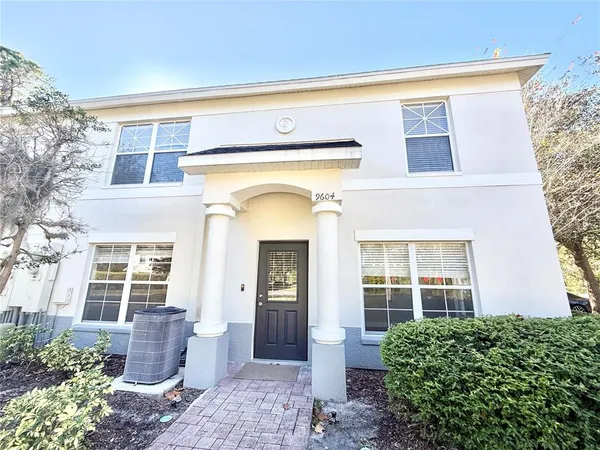 $2,190 | 9604 Charlesberg Drive, Tampa, FL 33635