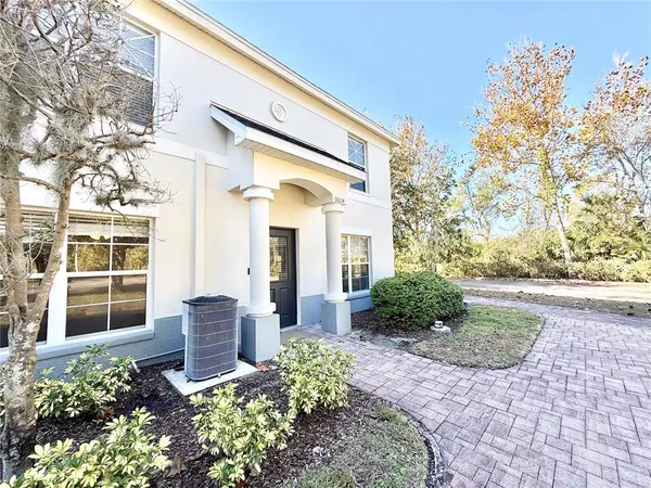 $2,190 | 9604 Charlesberg Drive, Tampa, FL 33635