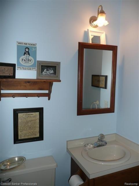 8750 Miller Road Clarkston, MI 48348 - Photo 10 of 17 Powder Room