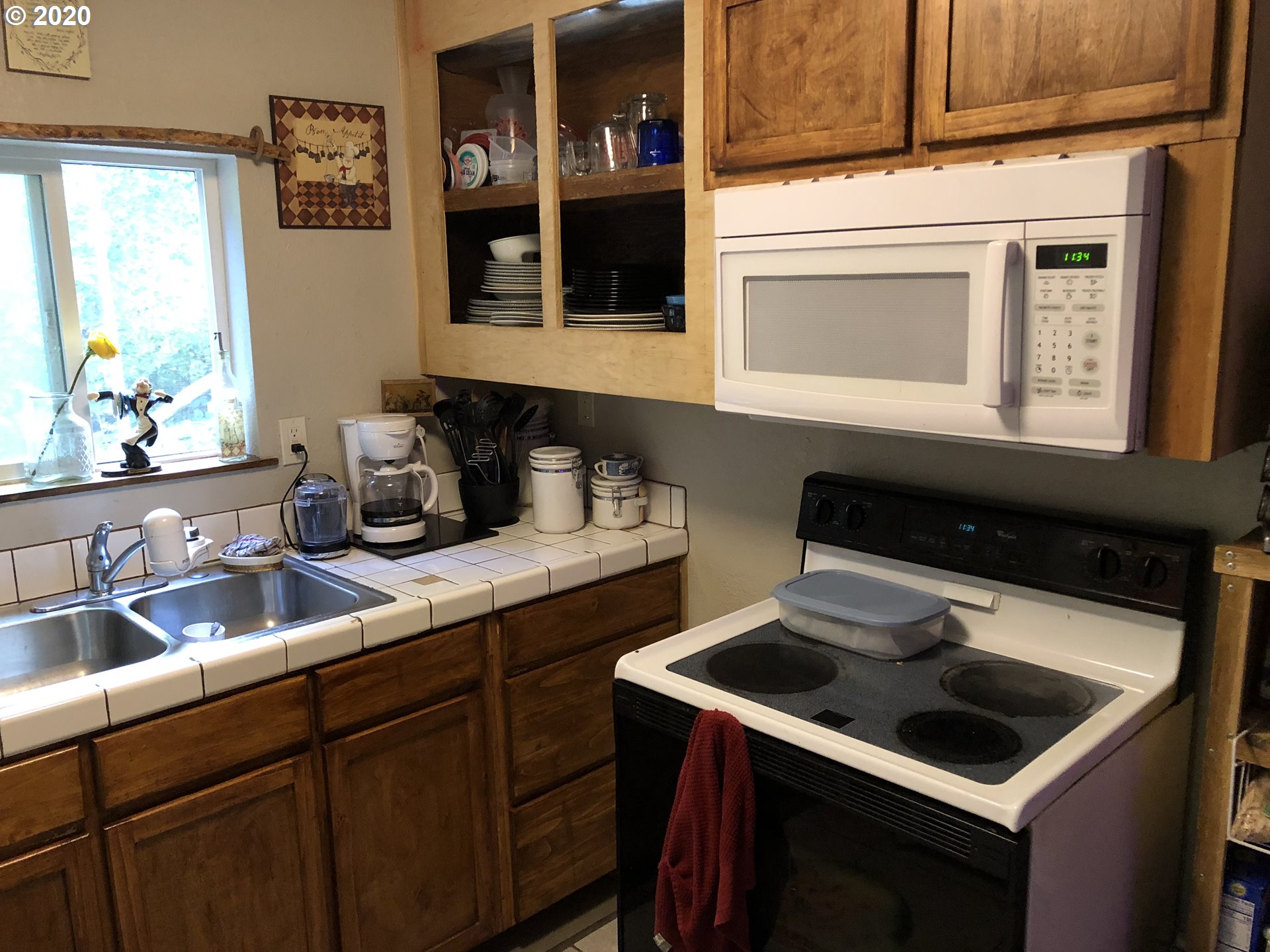 37462 Row River Road Dorena, OR 97434 - Photo 21 of 28 Gallery Image 21