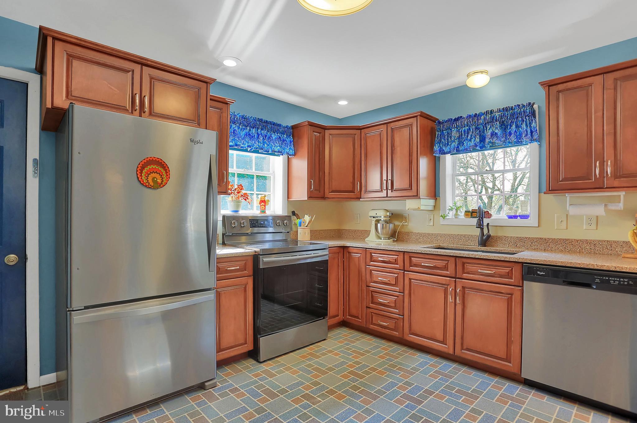 215 Chestnut Hill Road Hanover, PA 17331 - Photo 16 of 61 Most appliances included