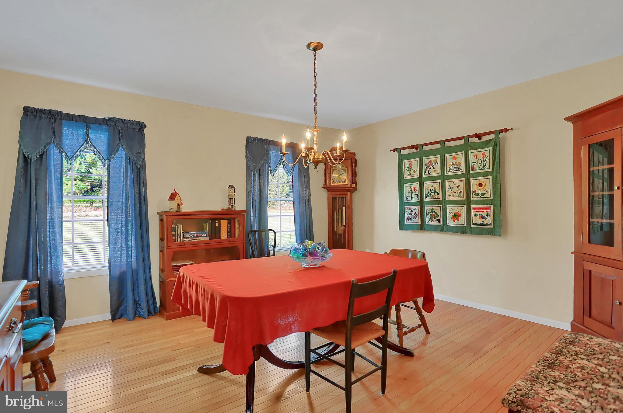 215 Chestnut Hill Road Hanover, PA 17331 - Photo 22 of 61 Formal dining room