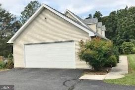 215 Chestnut Hill Road Hanover, PA 17331 - Photo 4 of 61 two car garage
