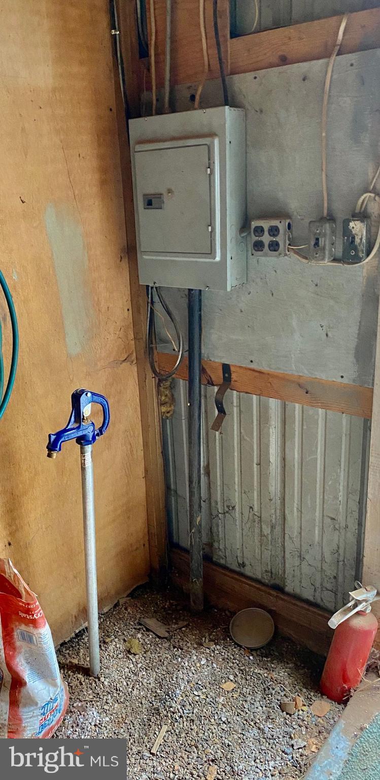 215 Chestnut Hill Road Hanover, PA 17331 - Photo 61 of 61 electric and water to pole building