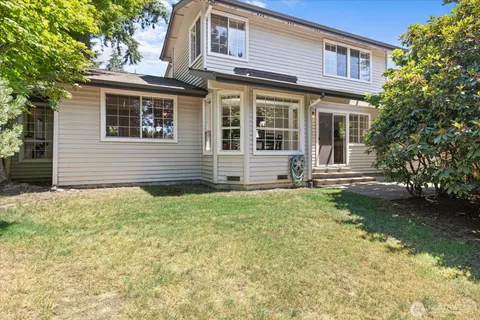 $875,000 | 6631 114th Avenue Southeast, Bellevue, WA 98006