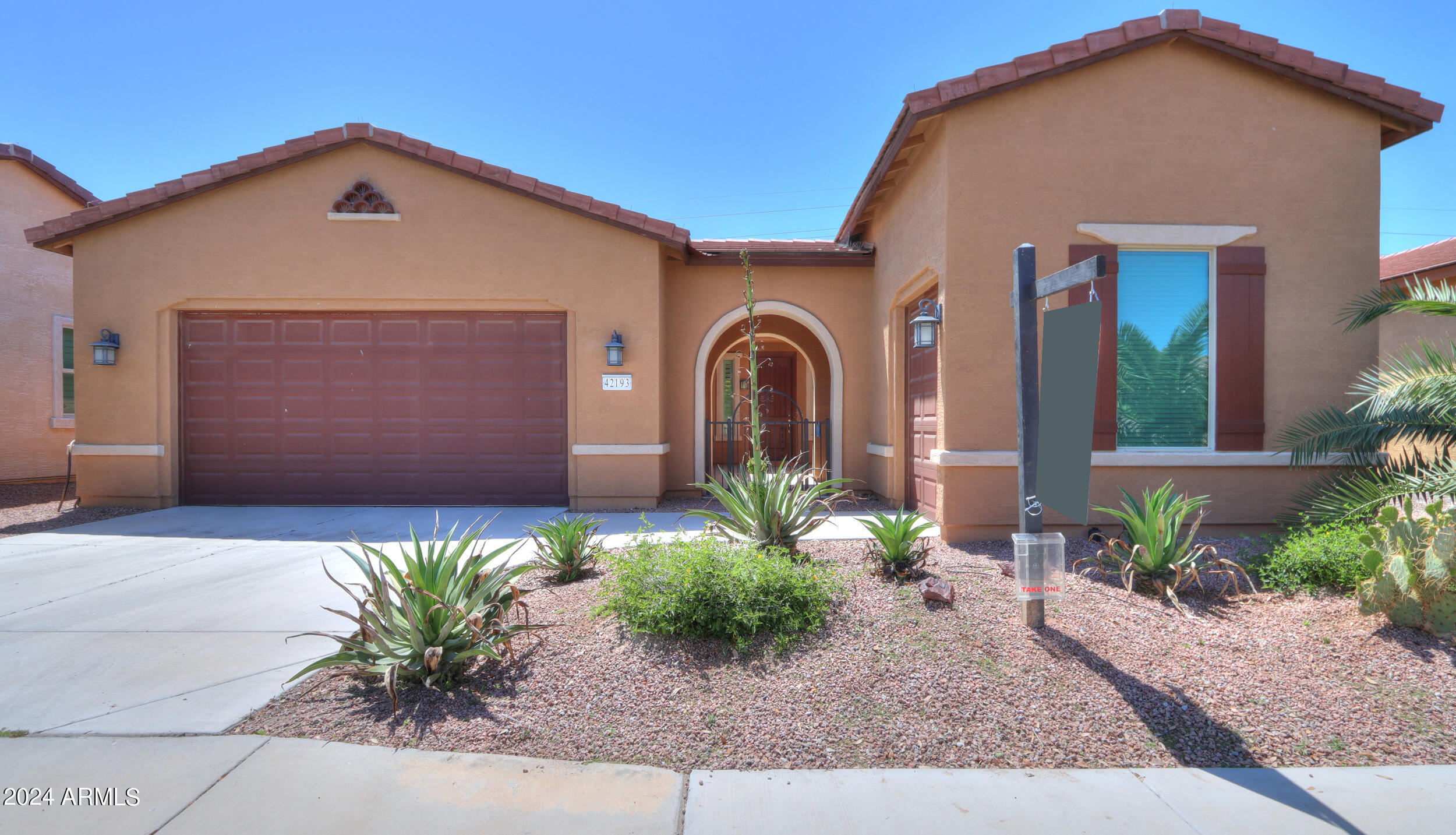 42193 West Cribbage Road Maricopa, AZ 85138 - Photo 3 of 58 04
