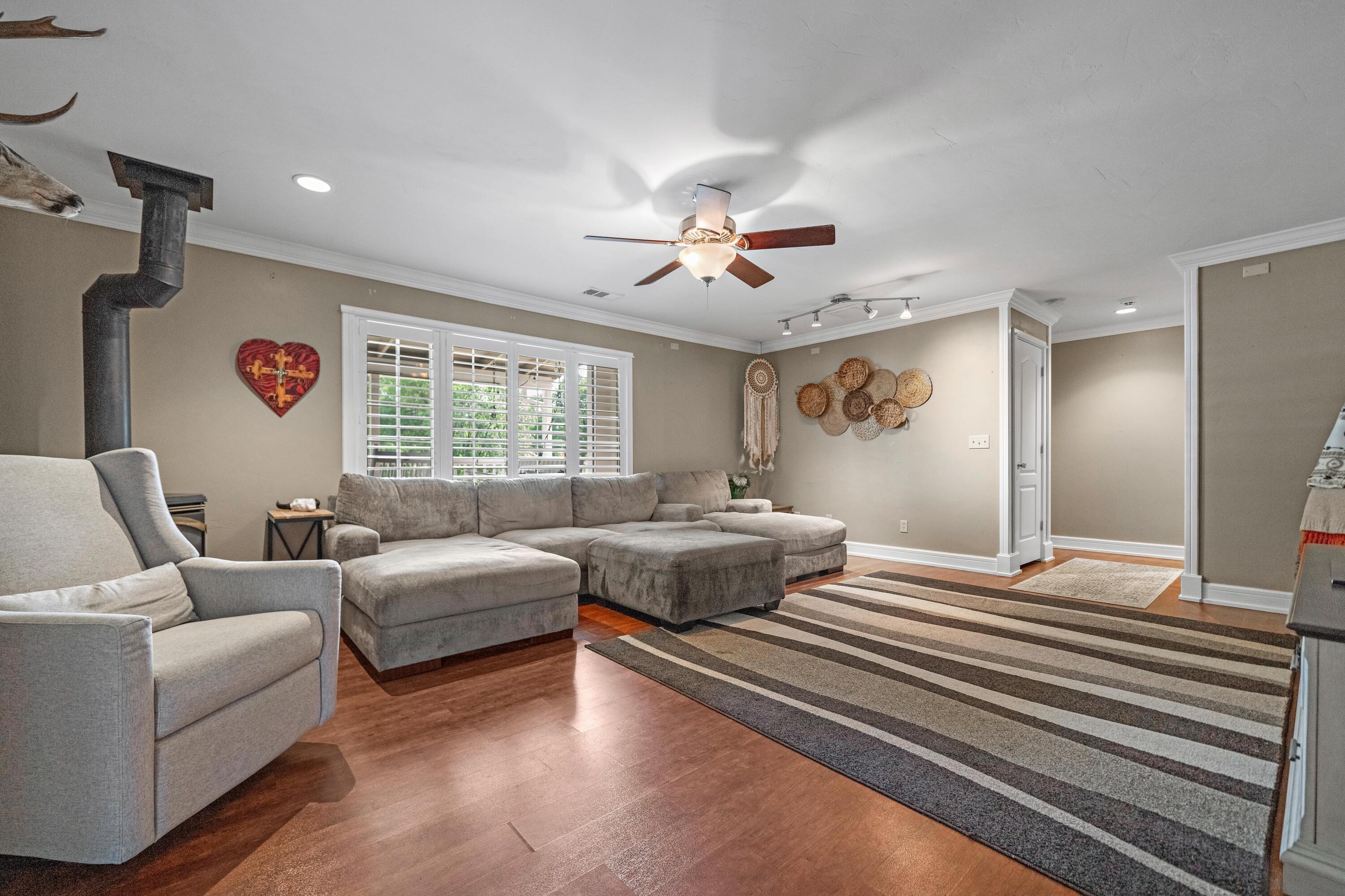 7136 Rio Rancho Road Anderson, CA 96007 - Photo 8 of 44 IMG-08