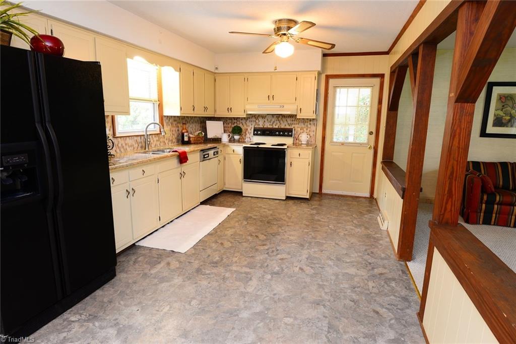 7540 Rondex Lane Lewisville, NC 27023 - Photo 6 of 21 Gallery Image 6