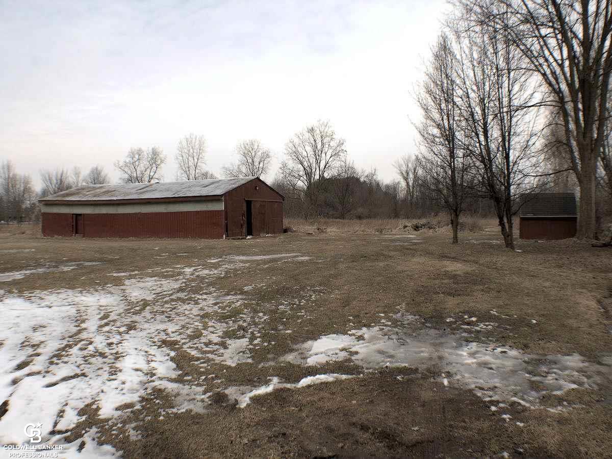 9660 Meskill Road Columbus, MI 48063 - Photo 24 of 26 50066972-23.JPG