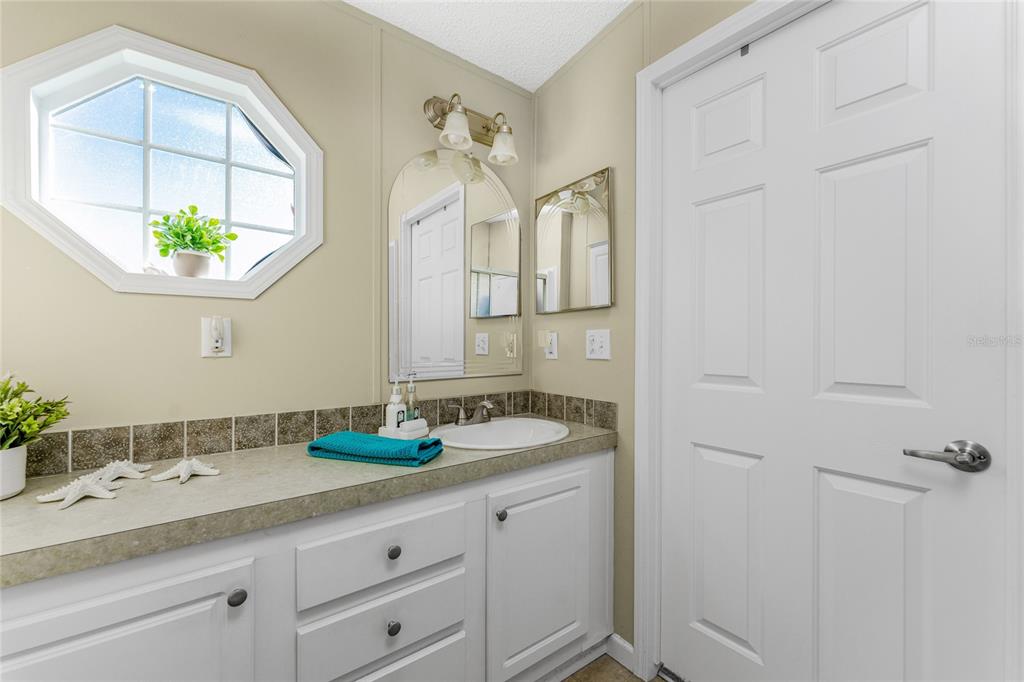 24437 Harbor View Road, Unit 62 Punta Gorda, FL 33980 - Photo 21 of 34