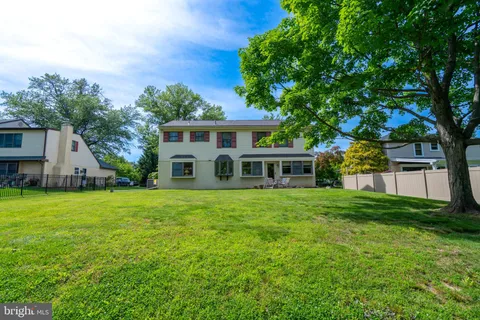 $875,000 | 890 Village Circle, Blue Bell, PA 19422