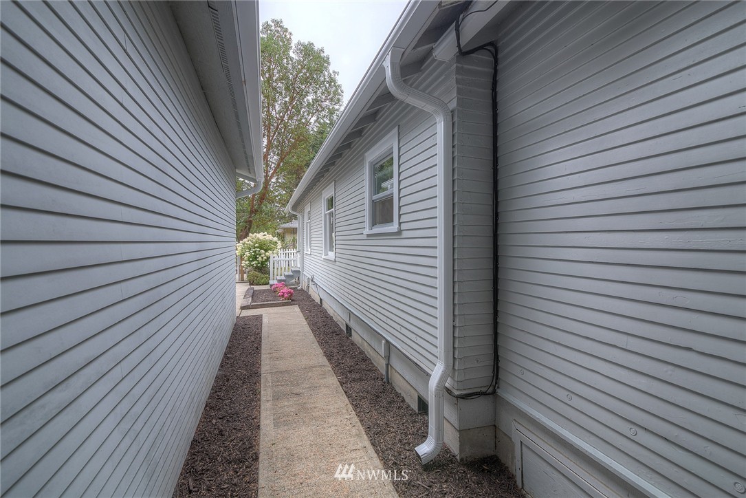 3538 Pine Road Northeast Bremerton, WA 98310 - Photo 19 of 25 Gallery Image 19