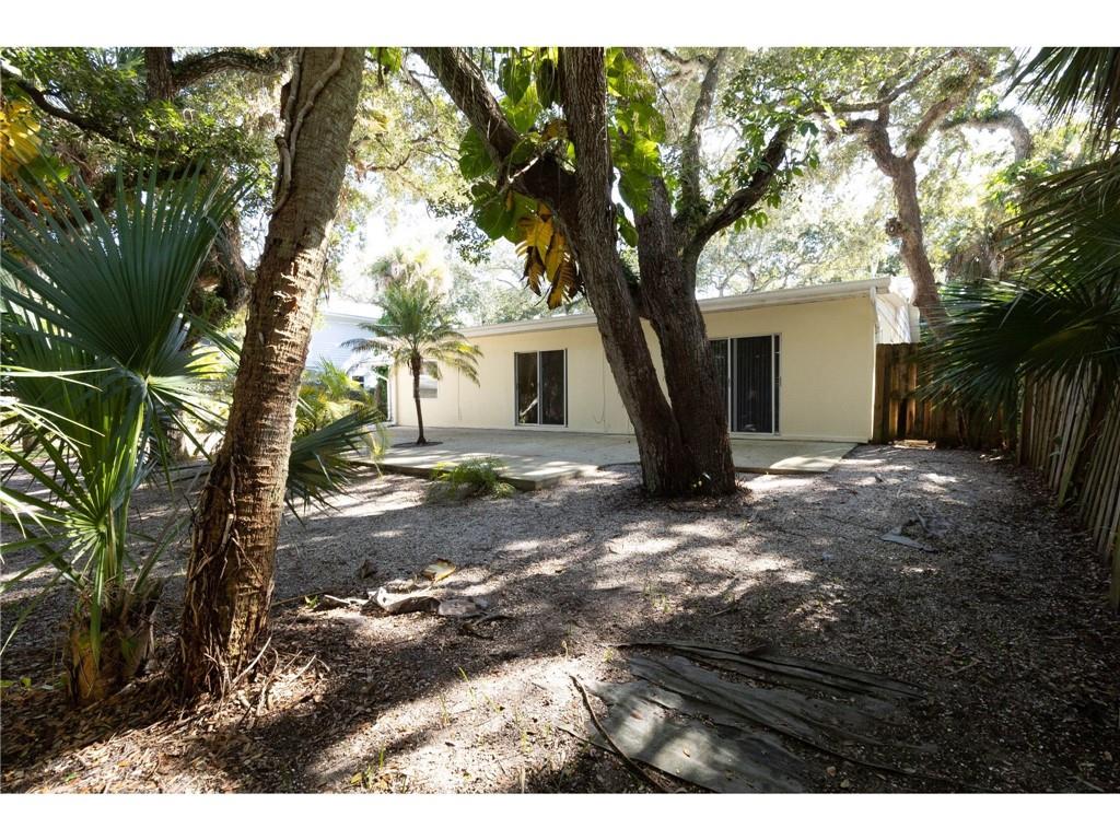 515 Greytwig Road Vero Beach, FL 32963 - Photo 9 of 34 Gallery Image 9