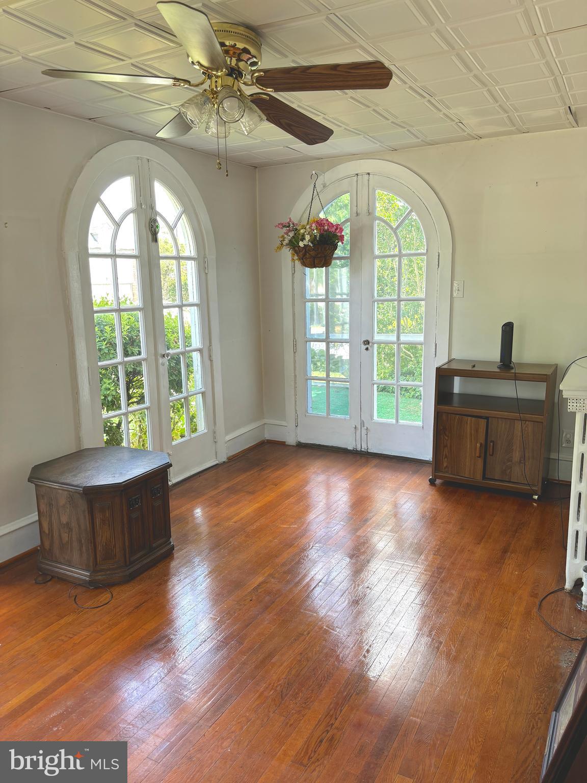 10 Gladstone Road Lansdowne, PA 19050 - Photo 4 of 27