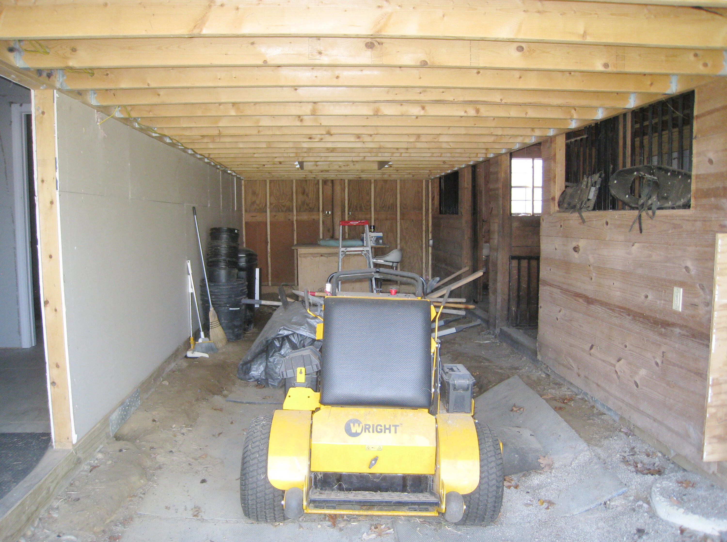 39 Lovell's Lane Mashpee, MA 02649 - Photo 4 of 24 39_Lovells_Lane_06_Barn_Entry_04282026