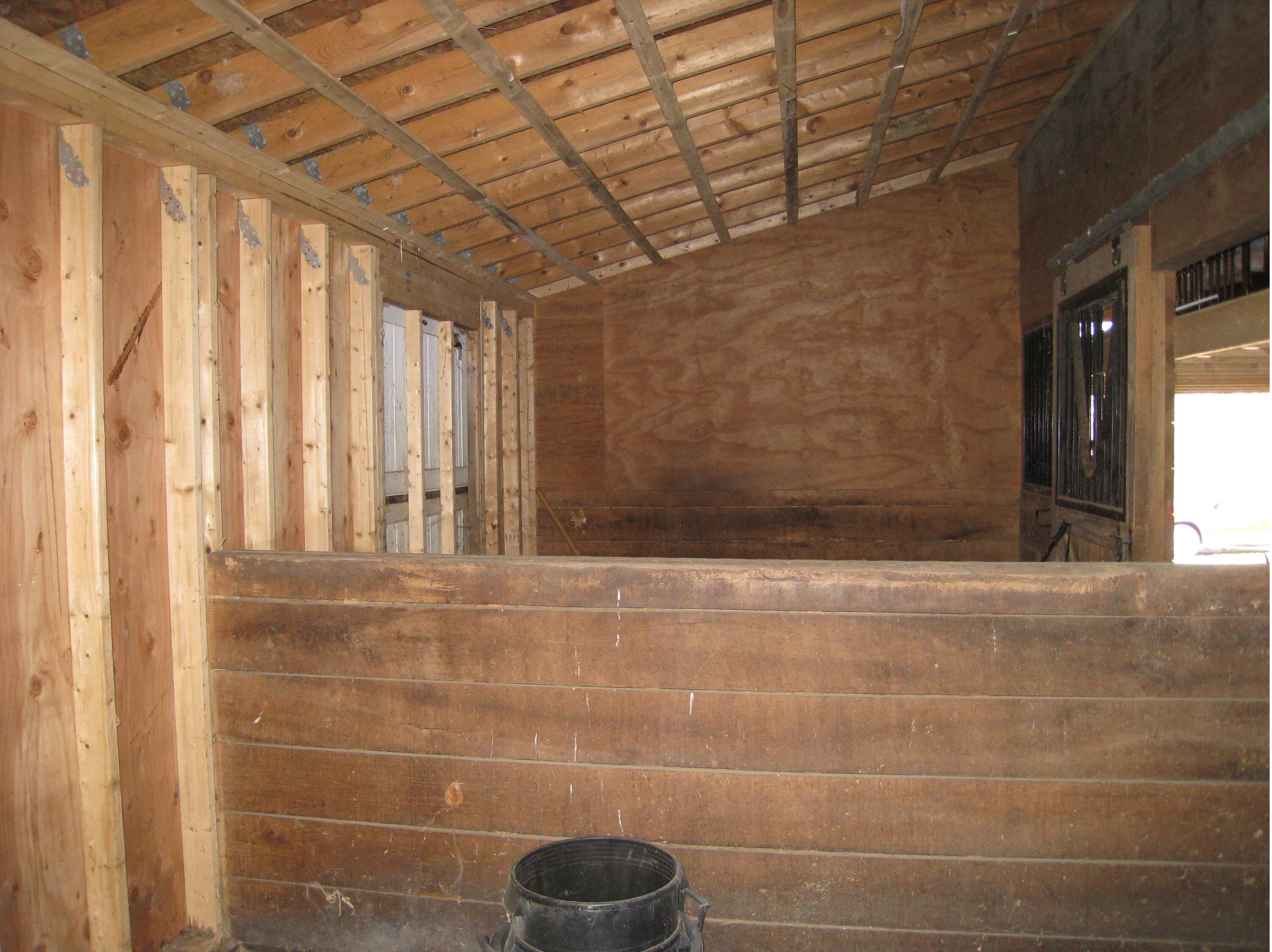 39 Lovell's Lane Mashpee, MA 02649 - Photo 5 of 24 39_Lovells_Lane_06_Barn_Stall1_04282026
