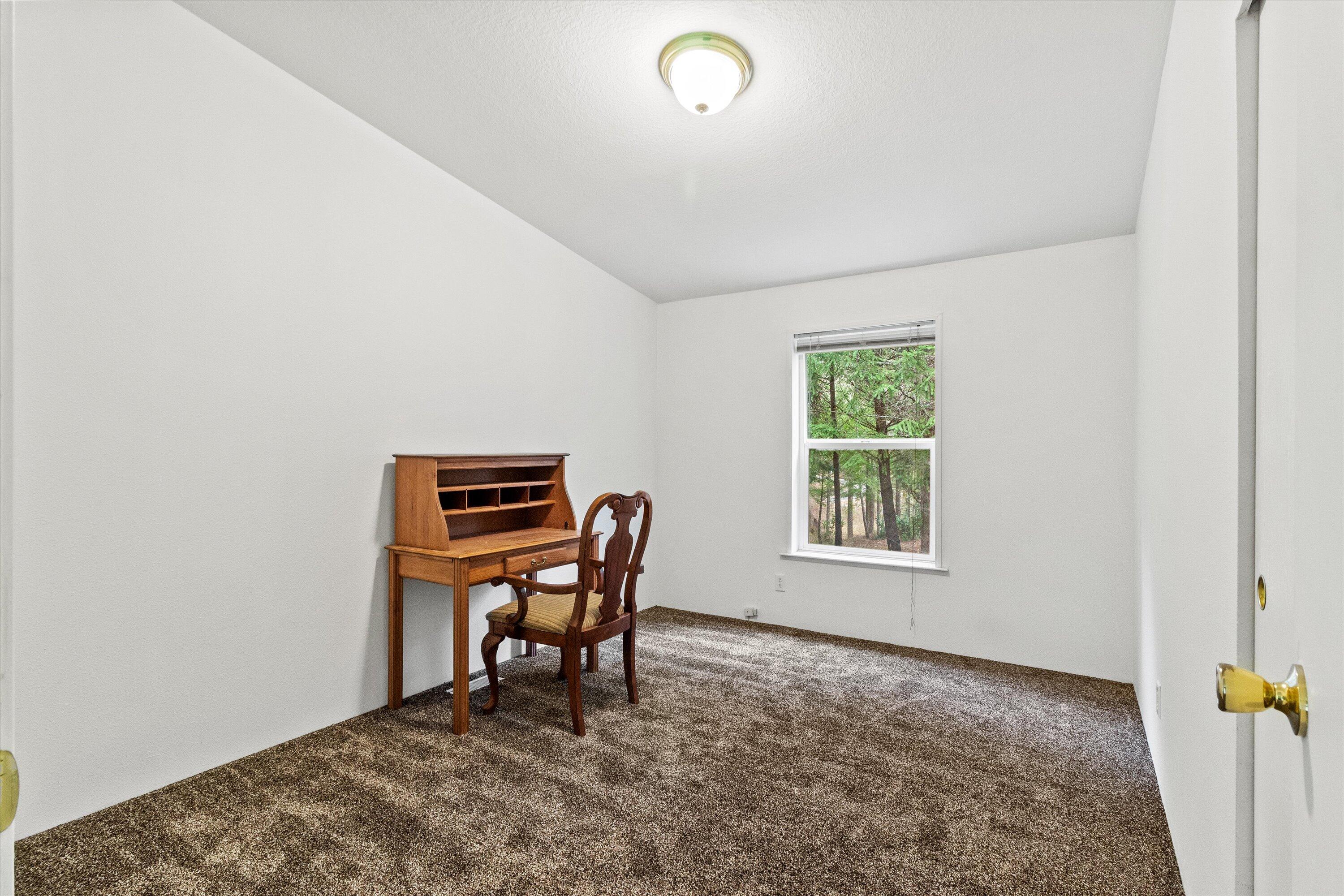 535 Round Prairie Road Wilderville, OR 97543 - Photo 16 of 31 Bedroom 2