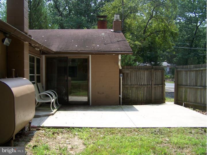 314 Indian Mills Road Shamong, NJ 08088 - Photo 8 of 10 Patio